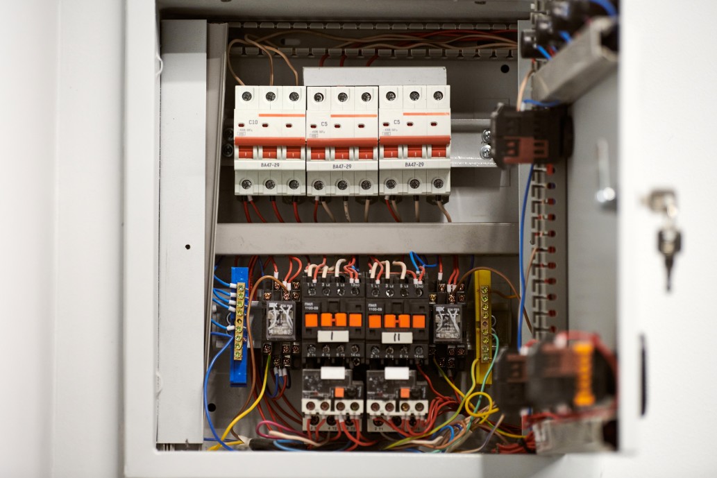 circuit-breaker-in-switch-box-control-voltage-switchboard-distribution-board-for-control-electrical